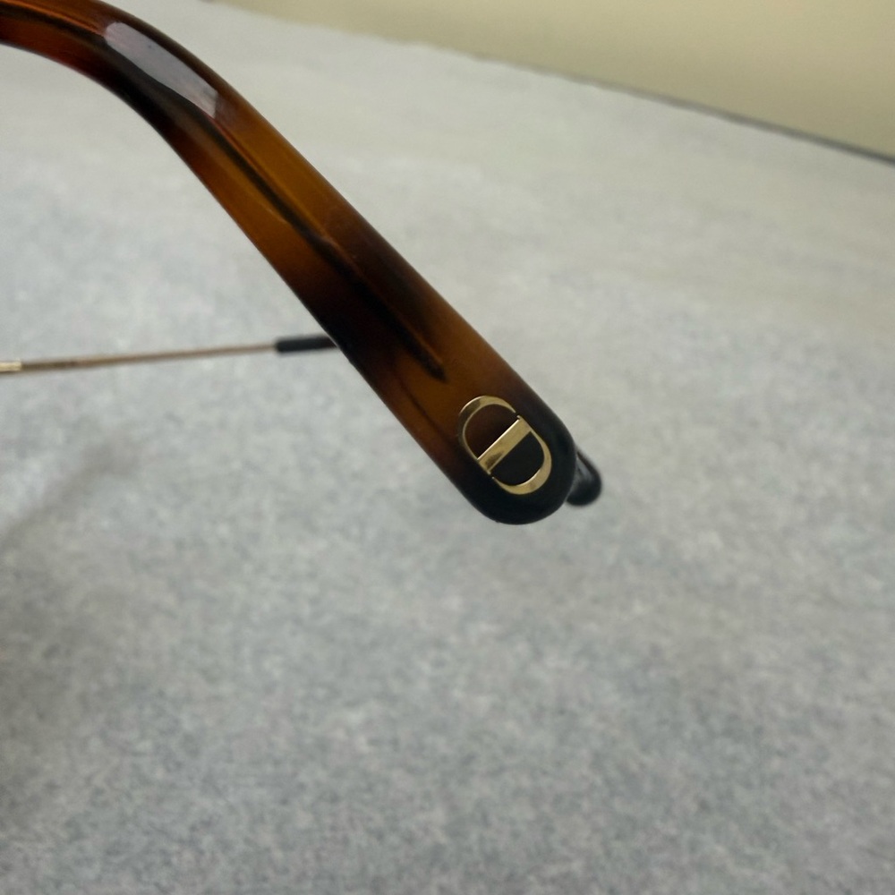 Dior Women's Gold Frame Glasses - Picture 10 of 11